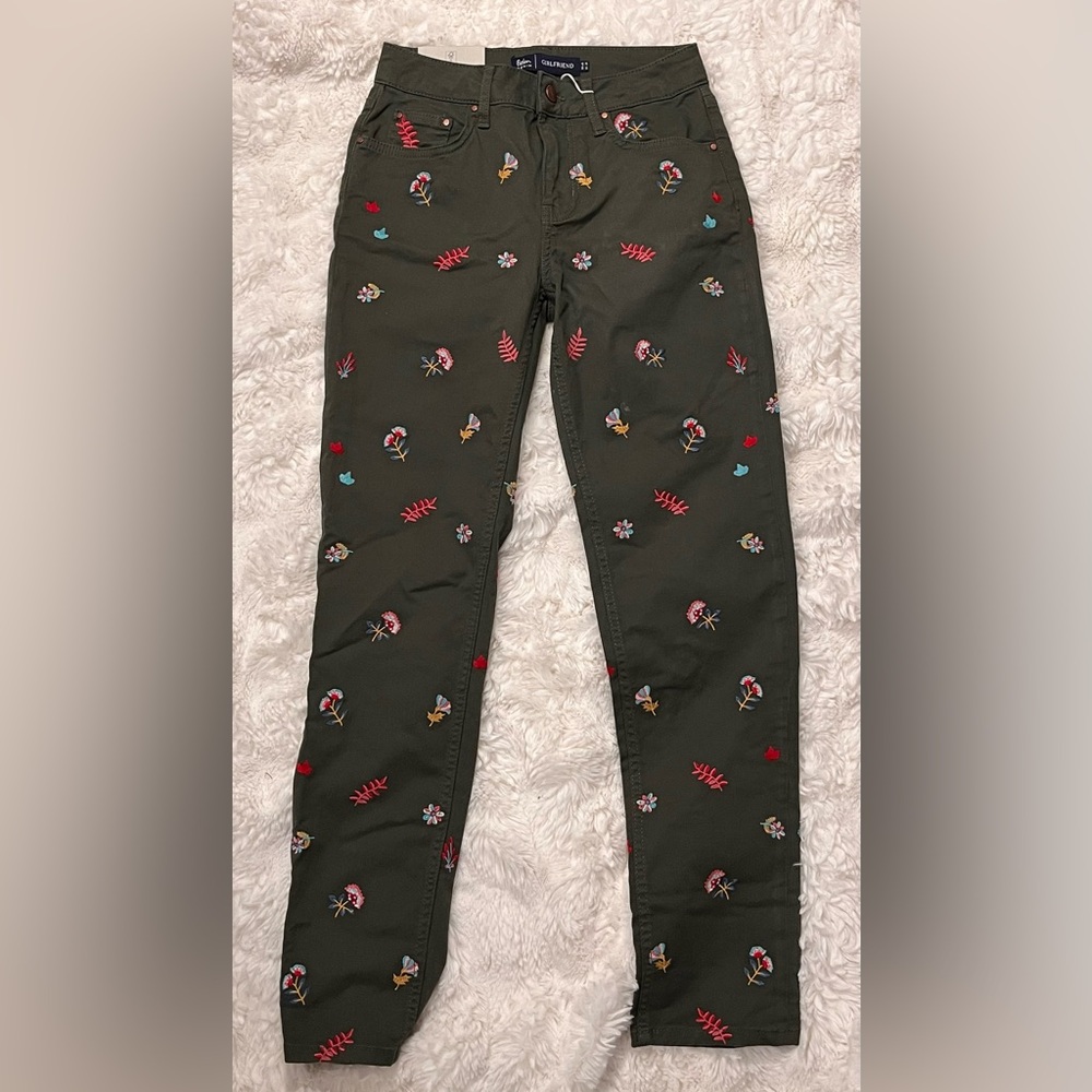 brand new olive-green jeans with colorful floral embroidery! tags still on <3!